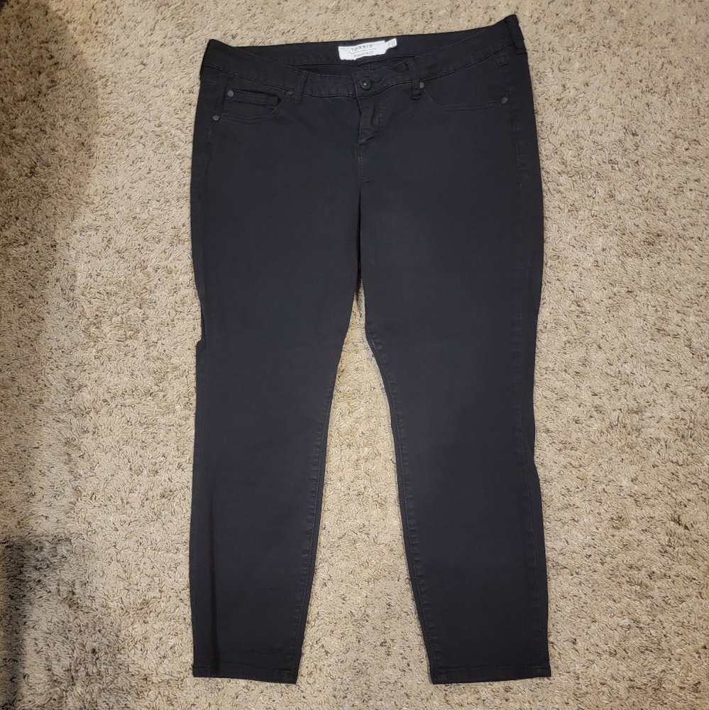 Torrid Cropped Ankle Black Jean